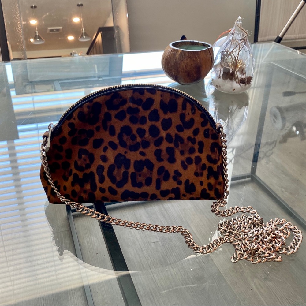 Cheetah print crossbody purse with silver zipper